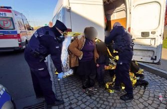 Задержание курьера и нелегальных мигрантов в Польше