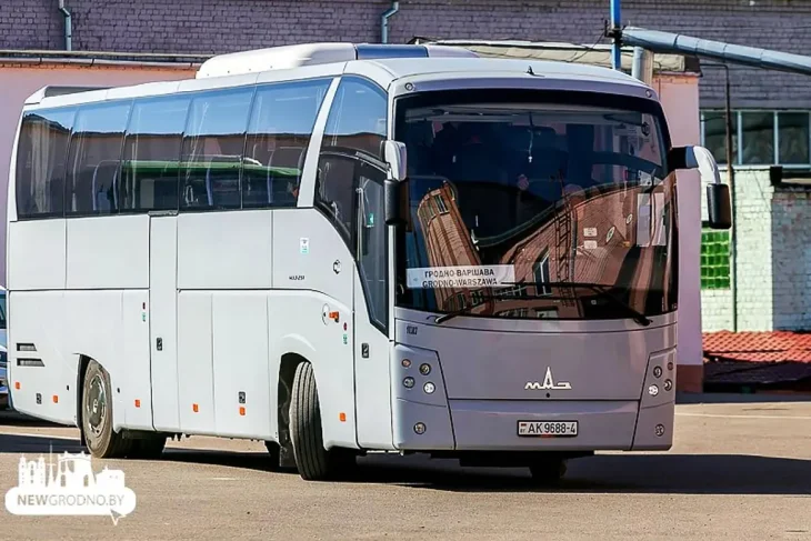 Автобус из Гродно в Варшаву через Белосток