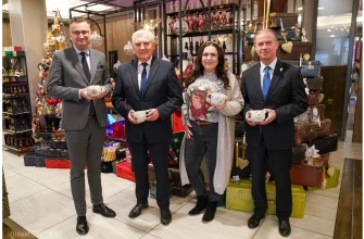 Рождественская Ярмарка в Белостоке 2023 руководство города и соорганизаторы мероприятия