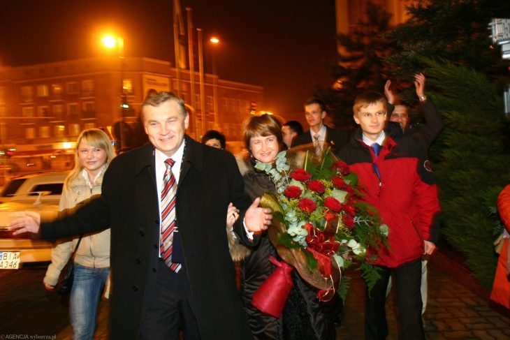Тадеуш Трусколаский в 2006 году на втором туре выборов в Белостоке